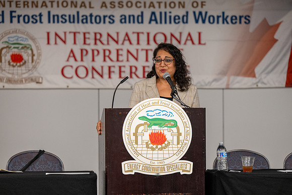 Z63_9879